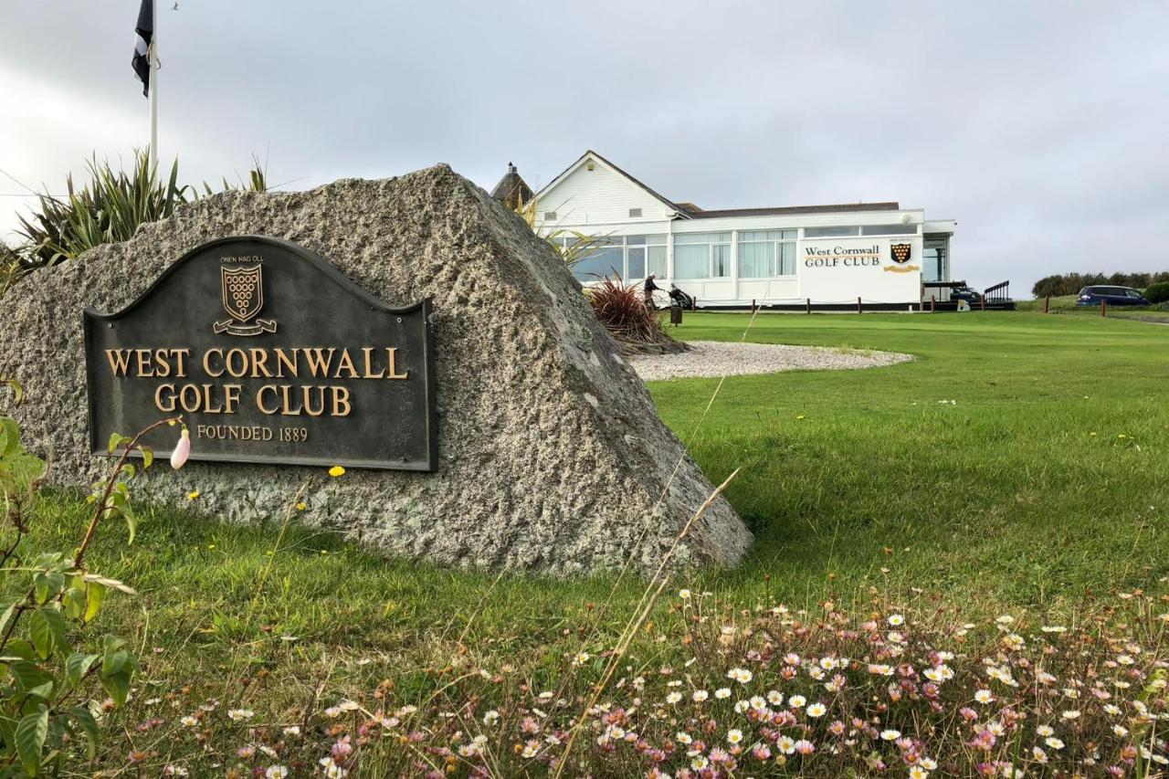 Sandy Bay Apartment, St Ives Bay, Hayle Exteriör bild