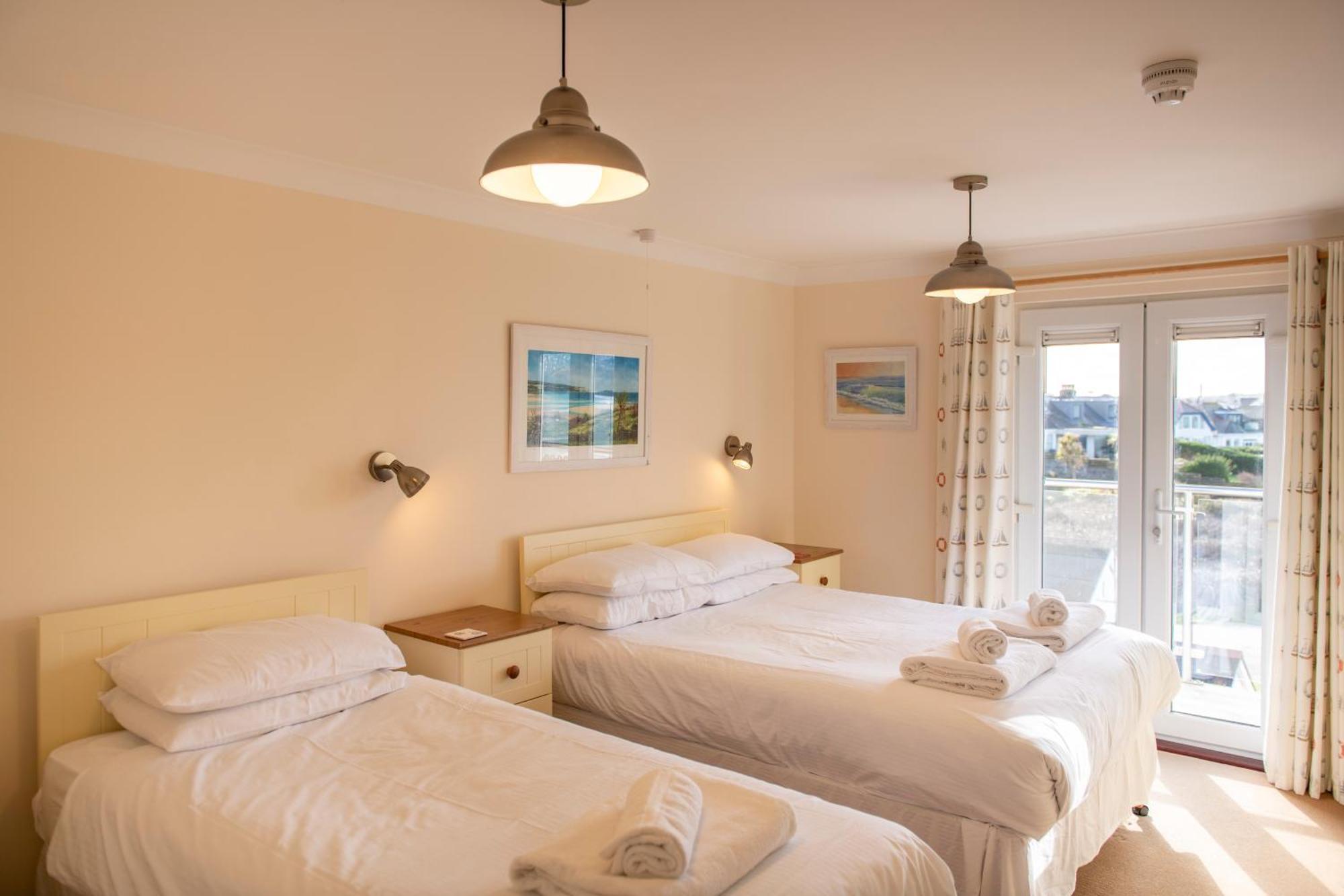 Sandy Bay Apartment, St Ives Bay, Hayle Exteriör bild